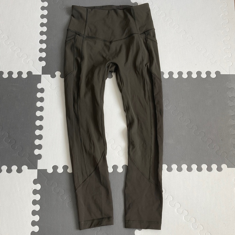 Lululemon high-rise tight 25” (green)